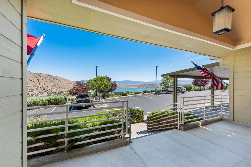 Best Western Topaz Lake Inn Main image